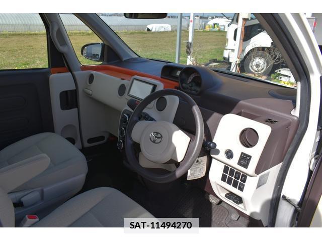 Toyota PORTE 2015-02 7796542-18