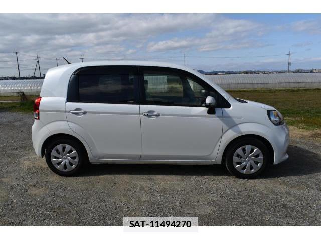 Toyota PORTE 2015-02 7796542-3