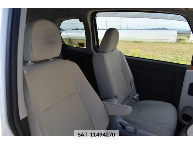 Toyota PORTE 2015-02 7796542-5