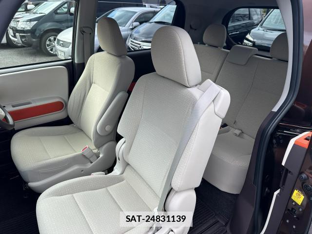 Toyota PORTE 2013-12 7801662-5