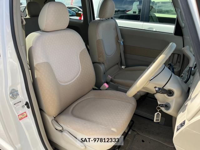 Toyota PORTE 2012-02 7801858-5