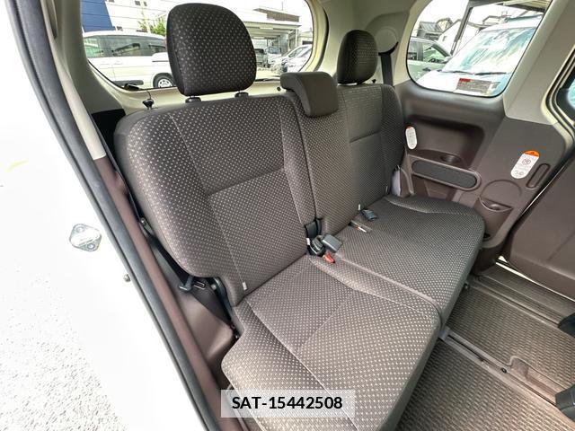 Toyota PORTE 2017-05 7802832-14