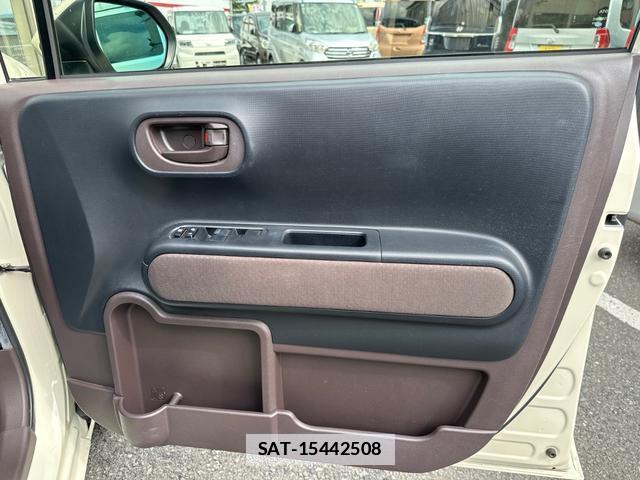 Toyota PORTE 2017-05 7802832-18