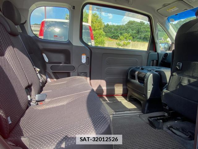 Toyota PORTE 2015-08 7803293-6