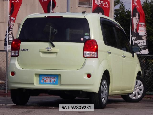 Toyota PORTE 2013-10 7804385-3