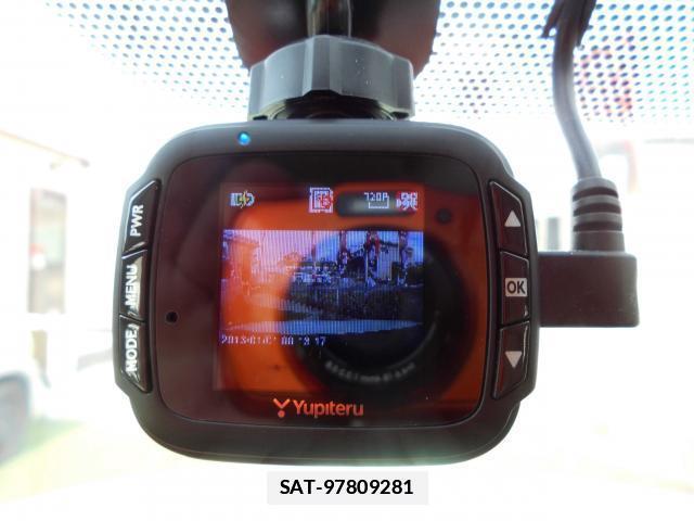 Toyota PORTE 2013-10 7804385-9