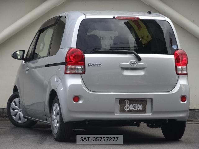 Toyota PORTE 2012-11 7805156-10