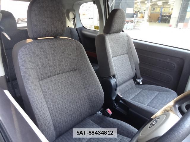 Toyota PORTE 2013-12 7805197-11