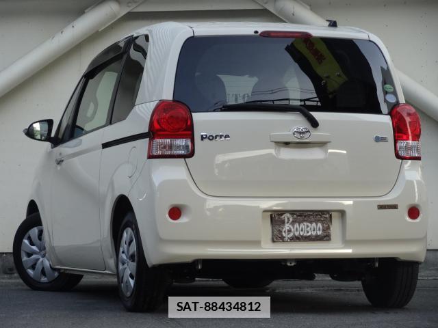 Toyota PORTE 2013-12 7805197-4