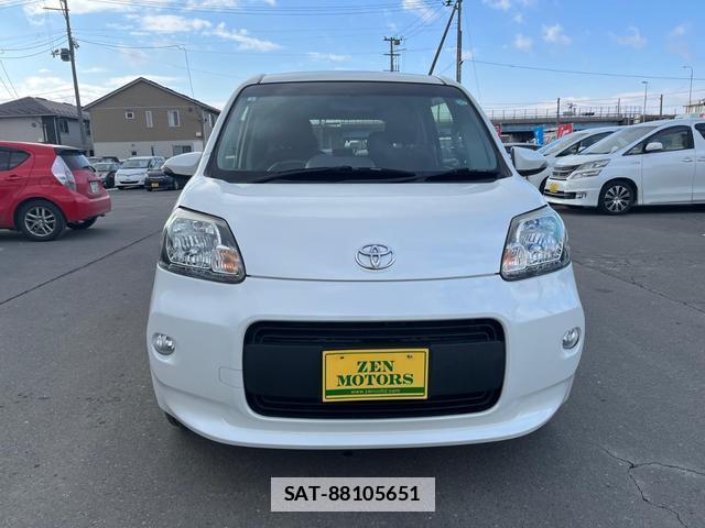 Toyota PORTE 2015-03 7805859-1