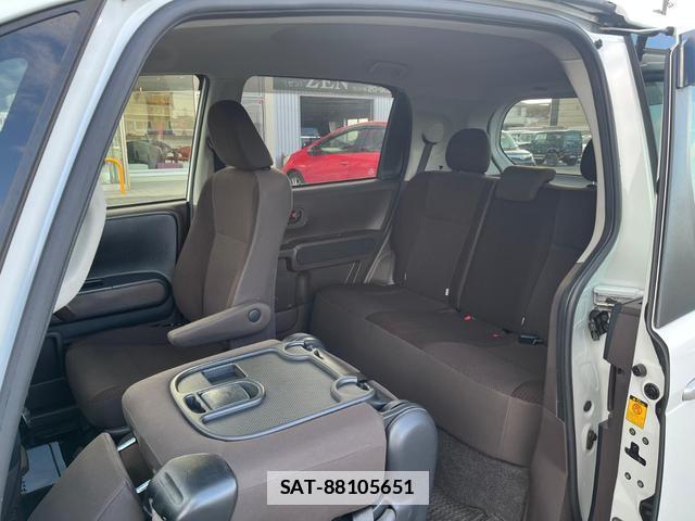 Toyota PORTE 2015-03 7805859-12
