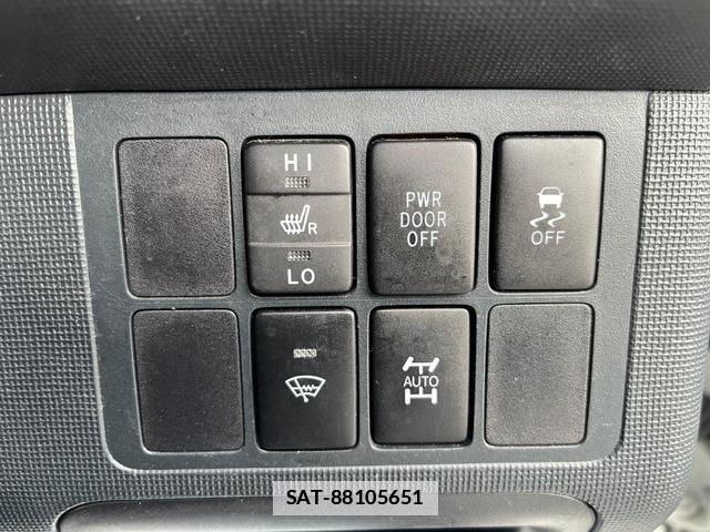 Toyota PORTE 2015-03 7805859-19