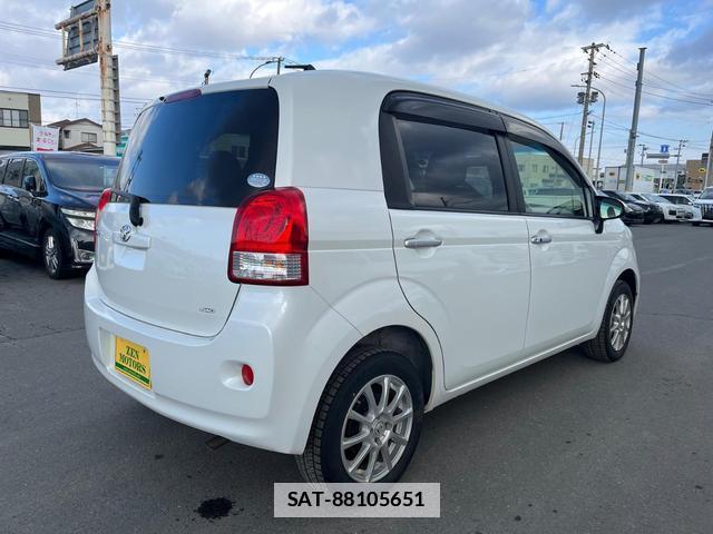 Toyota PORTE 2015-03 7805859-3