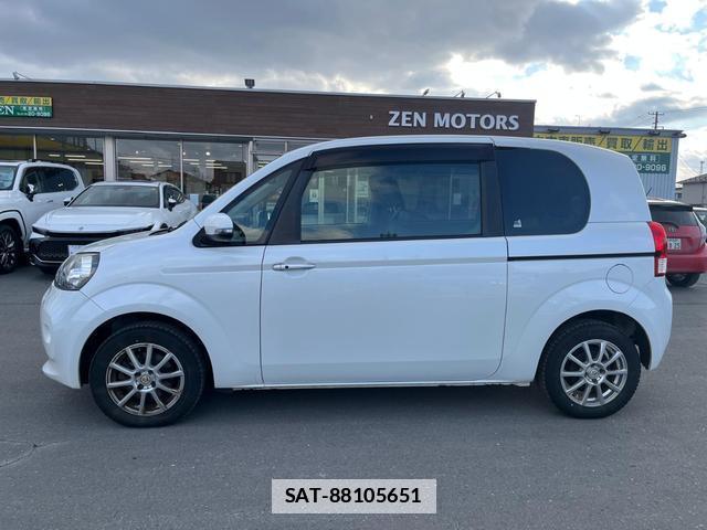 Toyota PORTE 2015-03 7805859-6