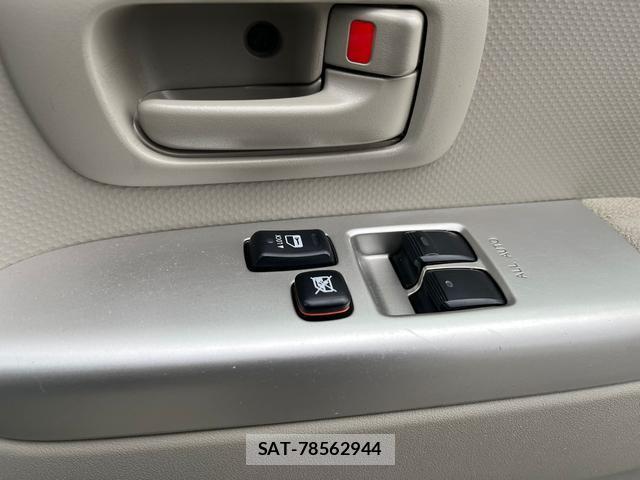 Toyota PORTE 2011-03 7805862-18