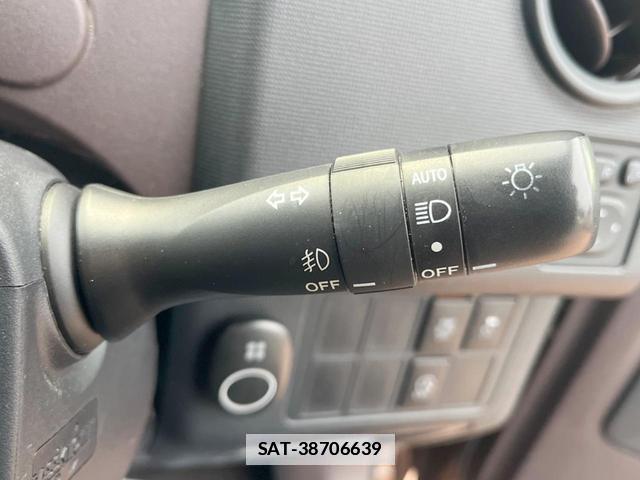 Toyota PORTE 2015-11 7806314-6