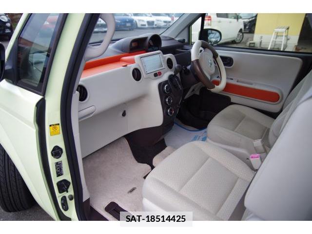 Toyota PORTE 2014-03 7806415-8