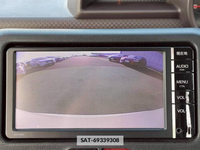 Toyota PORTE 2015-11 7809854-6