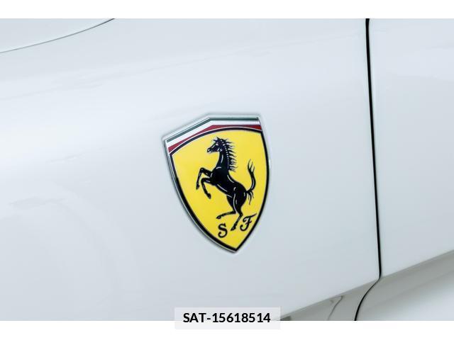 Ferrari Portofino 2018 7801786-15