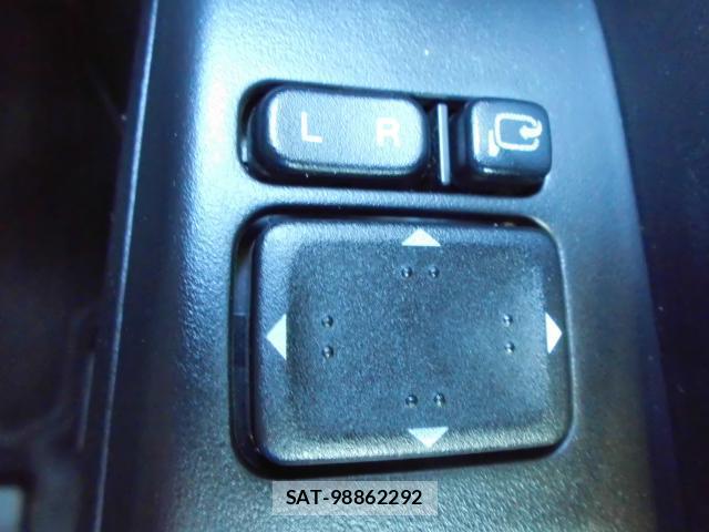 Mazda PREMACY 2013-05 7804381-10