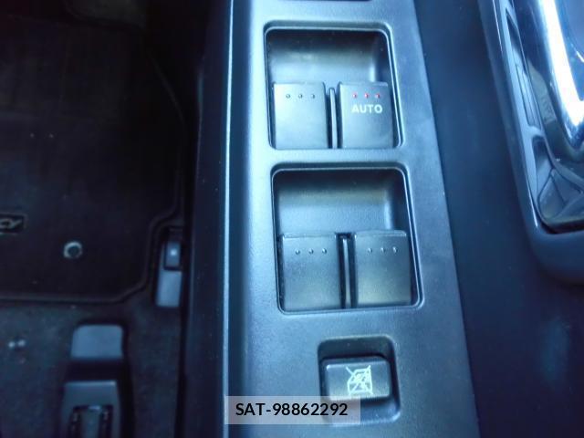 Mazda PREMACY 2013-05 7804381-11