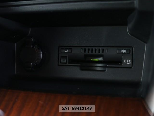 Toyota PREMIO 2020-07 7796378-16