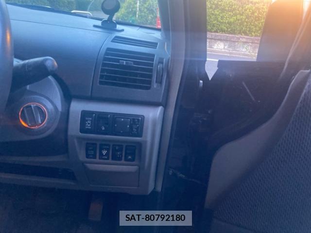 Nissan PRESAGE 2004-12 7799710-5