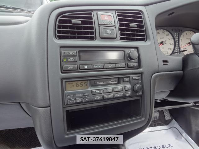 Nissan PRIMERA 1998-01 7805449-4