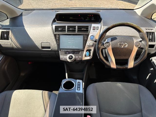 Toyota PRIUS ALPHA 2014-02 7793570-4