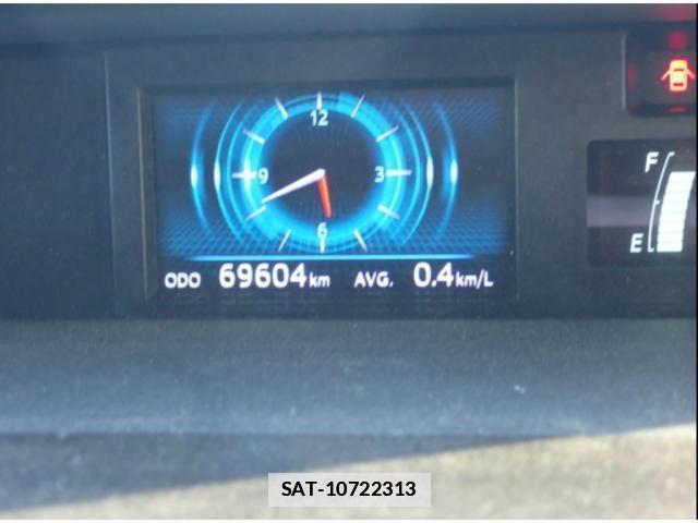 Toyota PRIUS ALPHA 2018-01 7793827-15