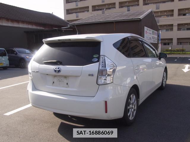 Toyota PRIUS ALPHA 2012-11 7795598-1