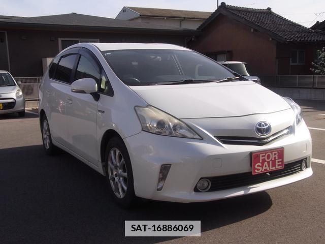 Toyota PRIUS ALPHA 2012-11 7795598-10
