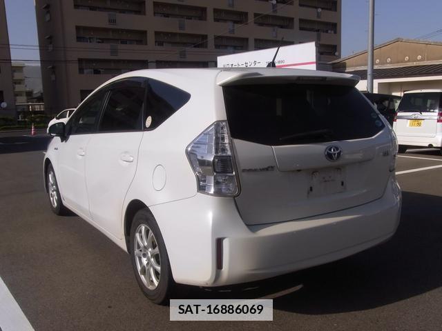 Toyota PRIUS ALPHA 2012-11 7795598-14