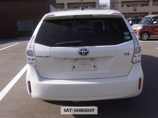 Toyota PRIUS ALPHA 2012-11 7795598-5