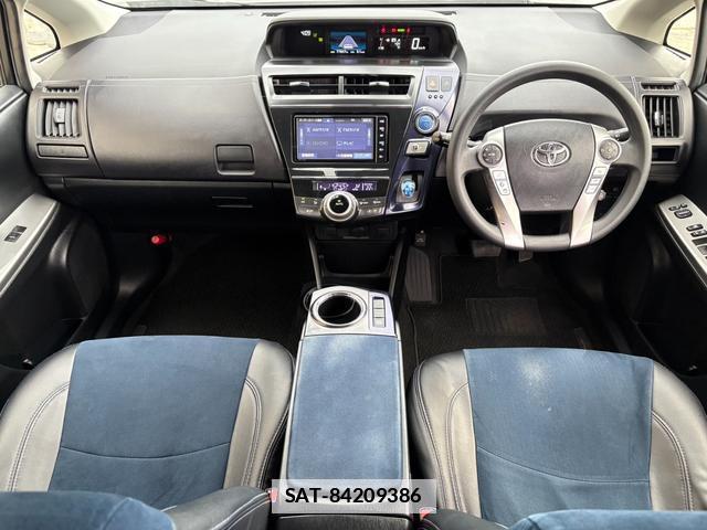 Toyota PRIUS ALPHA 2019-06 7796846-2