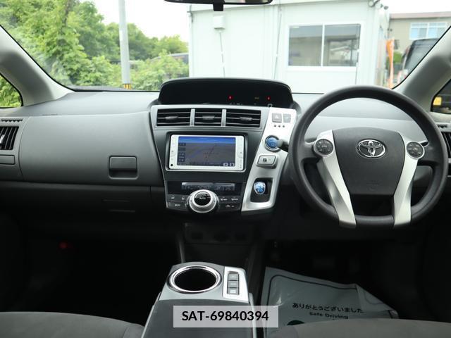 Toyota PRIUS ALPHA 2013-06 7798338-1