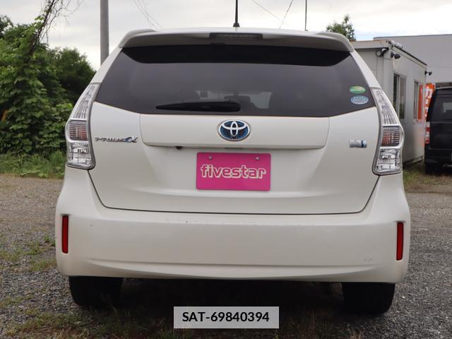 Toyota PRIUS ALPHA 2013-06 7798338-6