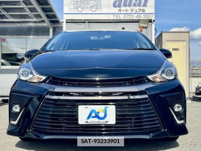 Toyota PRIUS ALPHA 2017-03 7798455-1