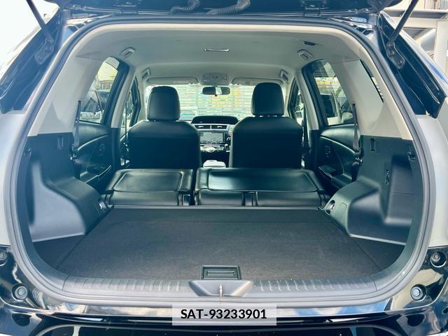 Toyota PRIUS ALPHA 2017-03 7798455-17
