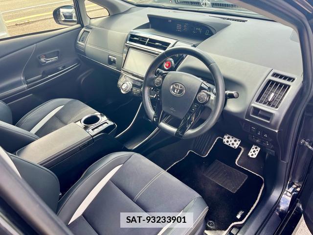 Toyota PRIUS ALPHA 2017-03 7798455-18