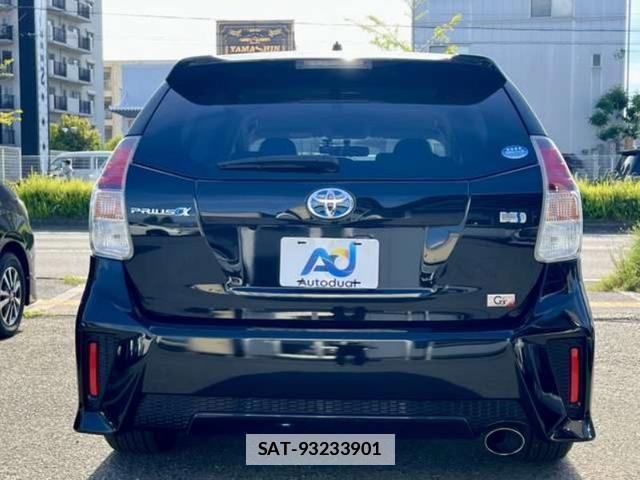 Toyota PRIUS ALPHA 2017-03 7798455-3