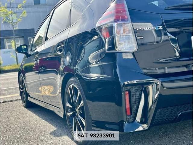 Toyota PRIUS ALPHA 2017-03 7798455-8