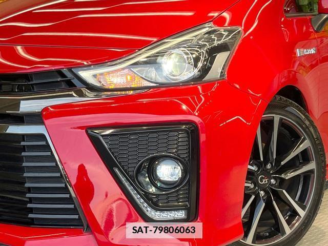 Toyota PRIUS ALPHA 2015-06 7799464-11
