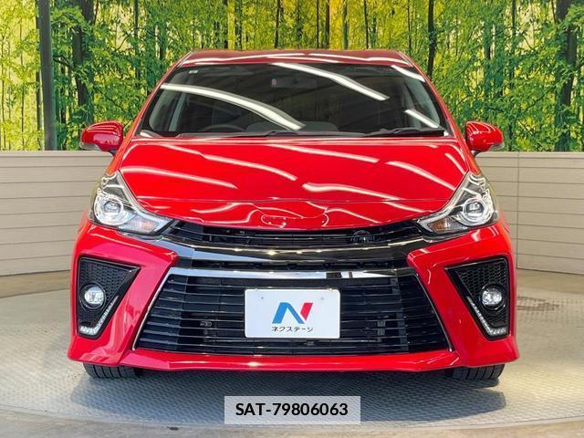 Toyota PRIUS ALPHA 2015-06 7799464-13