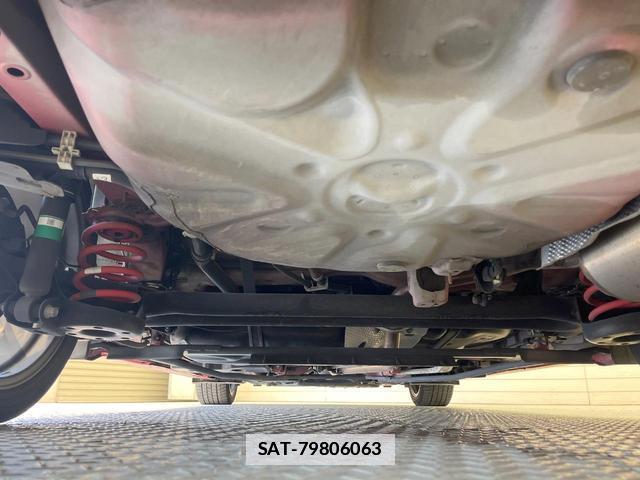 Toyota PRIUS ALPHA 2015-06 7799464-18