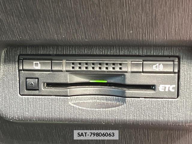Toyota PRIUS ALPHA 2015-06 7799464-4