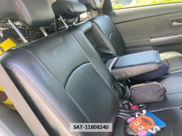 Toyota PRIUS ALPHA 2013-06 7799718-14