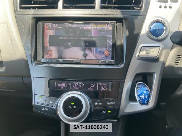 Toyota PRIUS ALPHA 2013-06 7799718-16