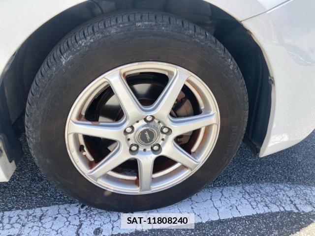 Toyota PRIUS ALPHA 2013-06 7799718-6
