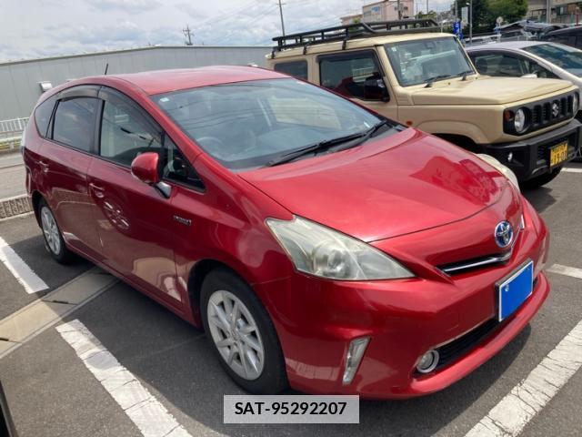 Toyota PRIUS ALPHA 2012-11 7799759-1